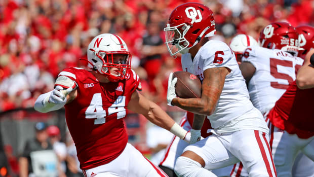 Garrett Nelson and LV Bunkley-Shelton 2022 Nebraska vs Oklahoma football USATSI_19064084